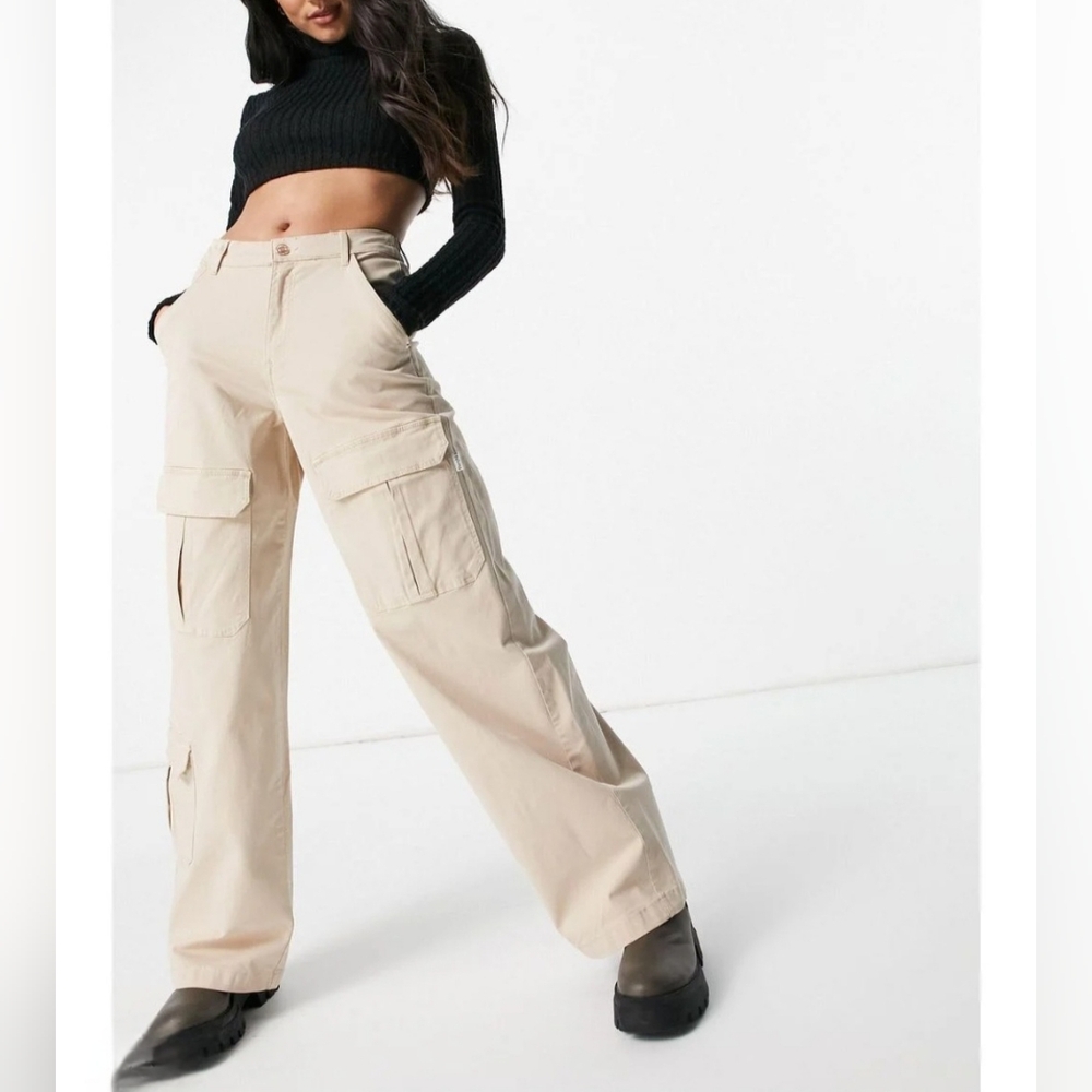 Flowy Satin-Look Cargo Pants – Cream Neutral Utility Style, Size L.